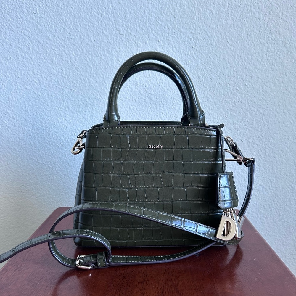 DKNY crocodile green square clutch/crossbody purse
